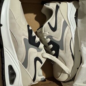 Skechers KIDS Beige and Black Sneakers